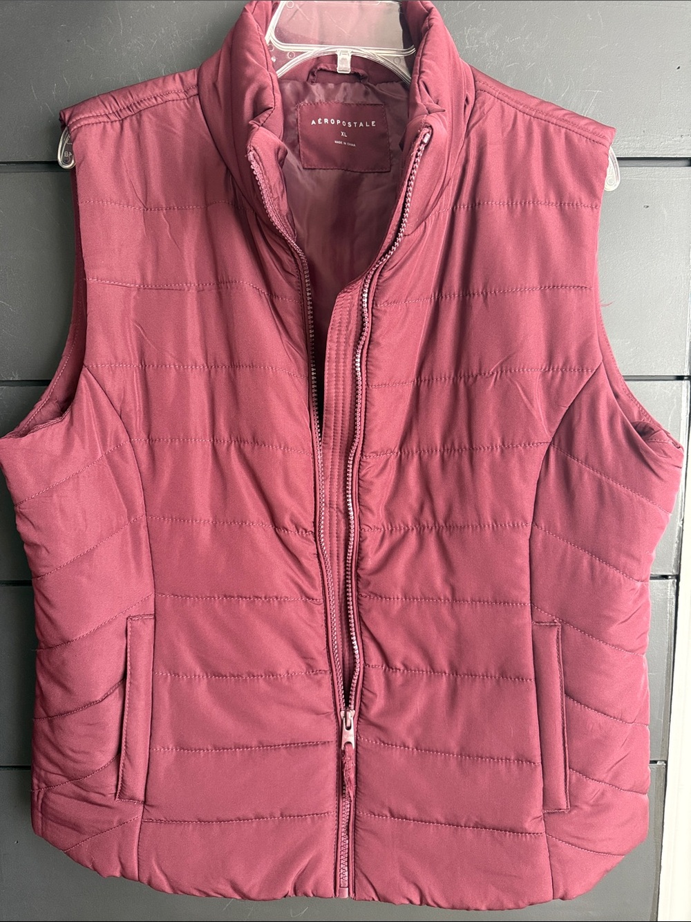 Aeropostale Burgundy Quilted Sleeveless Vest XL